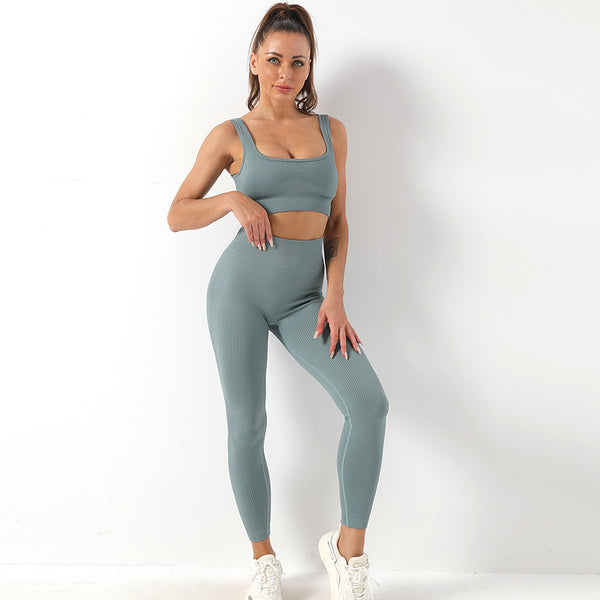 Comfortable and stylish bra and butt lifting leggings set